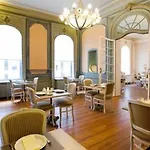 Charme Hancelot Hotell 4*