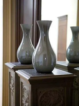 Charme Hancelot Hotel 3*