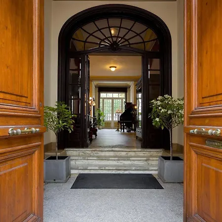 Charme Hancelot Hotel 3*