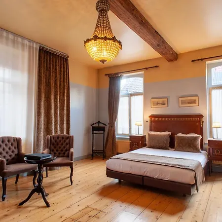 Boutique Hancelot Hotel *