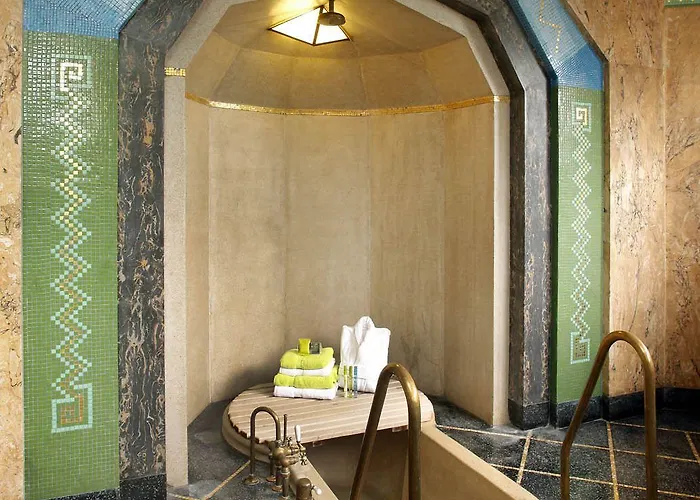 Charme Hancelot Hotel 4*